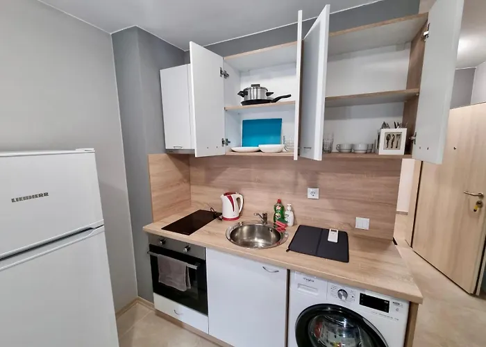 Best Family Apartments & Private Parking